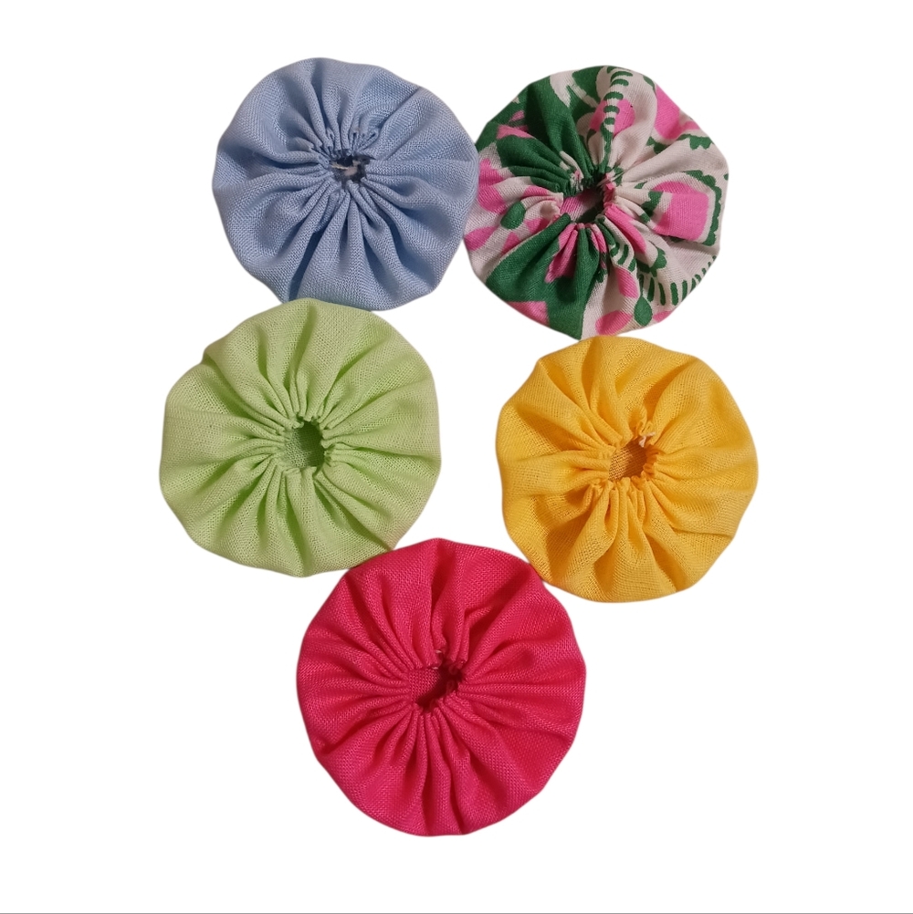 VINTAGE 1960S HANDMADE FABRIC YO-YOS-SUFFOLK PUFFS 💚 2"